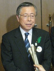 中間貯蔵施設:石原環境相「最後は金目でしょ」