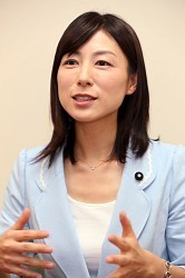 セクハラヤジ:塩村議員の一問一答詳報 議場から反論しなかった理由は