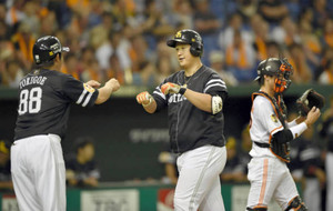 巨人が２年ぶり優勝＝ソフトバンクとの一戦制す－プロ野球交流戦