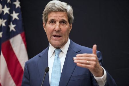 米国務長官、イラク電撃訪問＝過激派打倒へ首相と会談