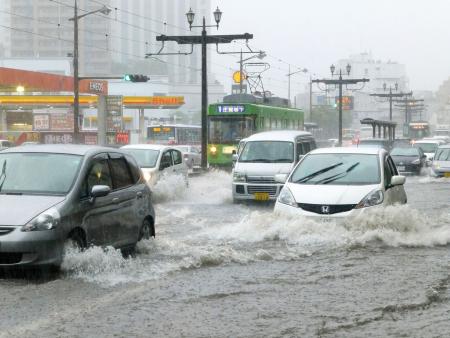 天気:長崎で記録的大雨…「５０年に１度」一部で観測