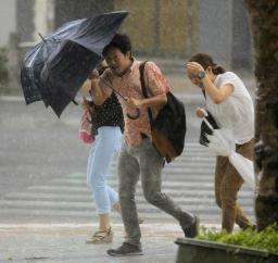 台風８号、関東に再び上陸の恐れ 被害拡大、死者７人に