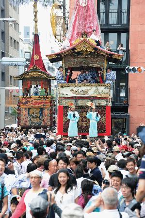 祇園祭４９年ぶり、山鉾巡行２日に分散 安全対策に腐心
