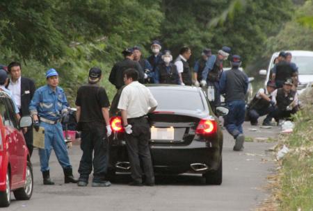 「朝からビーチで酒飲んだ」 小樽ひき逃げ、逮捕状の男