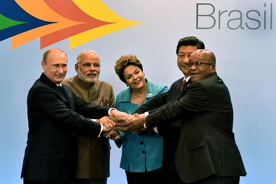 ＢＲＩＣＳ、新開発銀設立に調印 米に対抗、本部上海