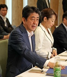 特定秘密、乱発歯止め…政府素案で５５に細目化 2014年07月18日 09時13分