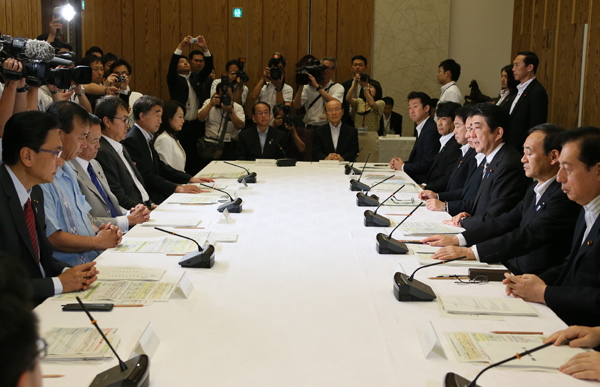 メタボ人口２５％削減＝健康・医療戦略を決定－政府