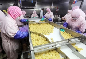 中国:期限切れ鶏肉 日本側の甘さ指摘も