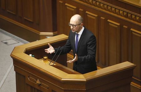 【ウクライナ情勢】 首相、辞意表明 政治的駆け引きの可能性