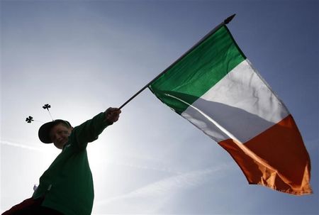 フィッチ：アイルランドを「A-」に引き上げ