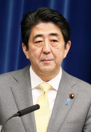 広島土砂災害、激甚指定へ 現地入りの首相が表明