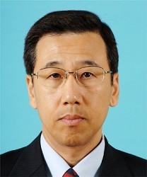 札幌市長選:現職上田氏は不出馬の方針 後継は秋元副市長