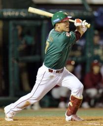 楽天・松井稼、先頭打者弾もサヨナラ打も