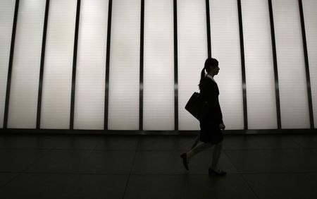 &quot;アベノミクス&quot;は物価が上がっただけ!? 7月の「実質賃金」は13カ月連続で減少