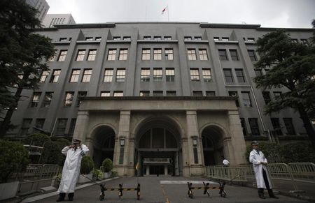 概算要求、初の100兆円超…国債費も最大に 2014年09月04日 10時21分