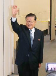 朝鮮総連・許議長が訪朝 制裁解除後初めて