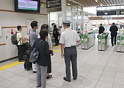東京駅新幹線ホーム下で「発煙」 長野新幹線 計８本影響