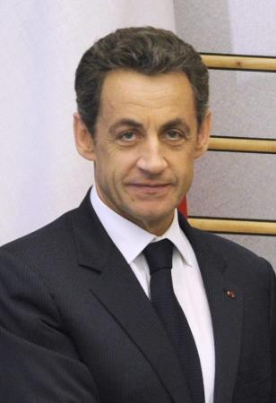 サルコジ氏、仏政界復帰を表明