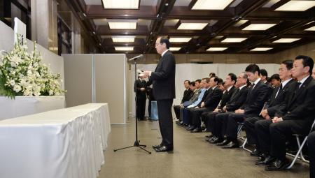 広島土砂災害から１か月、犠牲者７４人を追悼