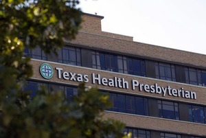 米エボラ熱患者に最大18人接触、感染拡大の兆候は見られず