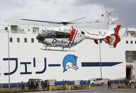 訓練:７県ＤＭＡＴ集結 青森で震度７想定、８００人参加し ／青森