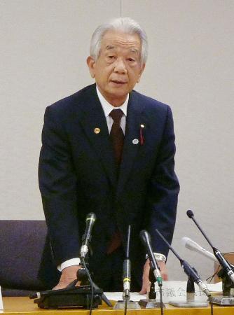 東大阪:市議会7会派19人が政活費2235万円返還へ