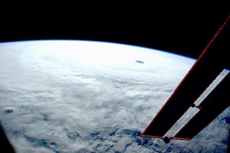 「こんな台風見たことない」 ＮＡＳＡ飛行士が撮影