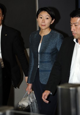 小渕経産相:きょう辞任 政治資金巡り引責 第２次安倍内閣初 首相、後任の人選着手