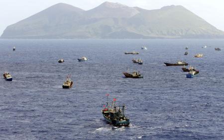 サンゴ漁船２０５隻、小笠原・伊豆諸島行き来？ 2014年11月04日 21時43分