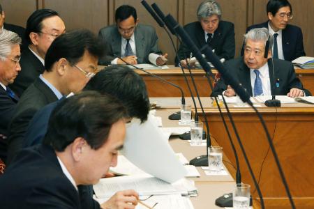 1票の格差:是正遠く 参院選協議会、各党案列挙を了承