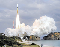 はやぶさ２打ち上げ成功 ６年５２億キロの旅へ