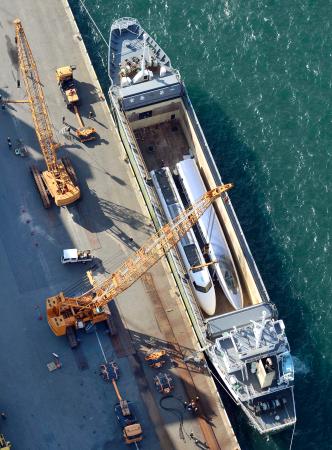 往年の新幹線「１００系」と「５００系」そろり大移動 福岡→神戸→京都