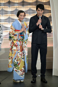 東出昌大と元日結婚の杏がコメント発表「ささやかな幸せを大事に」