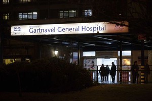 エボラ熱:英医療従事者が感染 西アフリカから帰国後判明