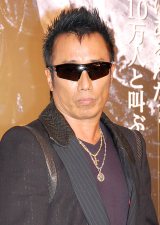 【紅白】長渕剛、11年ぶりホールで新曲披露 被災者へメッセージも