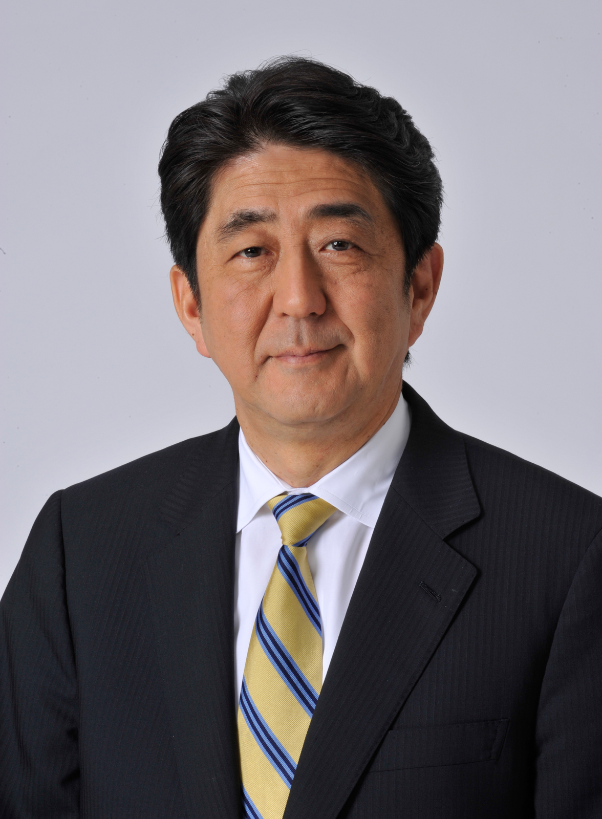 「アベノミクス さらに進化を」 首相が年頭所感