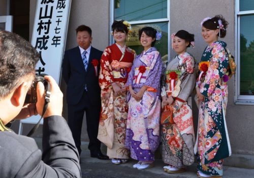 県内トップ切り葛尾村の成人式