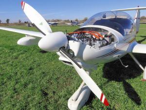 まだ15分しか飛べないが…電気飛行機できた! 2015年01月03日 15時21分