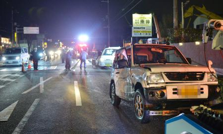 車４台絡む事故、２人死亡５人重軽傷 大阪の国道