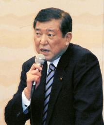 石破氏、東京一極集中是正へ「最後の機会」…関西同友会で「地方創生」講演