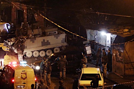 レバノンで連続自爆テロ、９人死亡・３７人負傷 2015年01月11日 17時30分