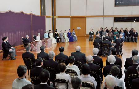 歌会始の入選者、喜び口々に 「人生で一度あるかないか」