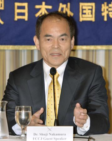 中村教授、日本の弱点は国際化