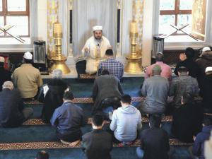 「期限」過ぎ、続く祈り 日本国内のイスラム教徒