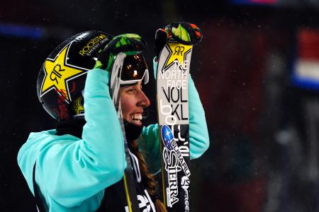 スノボ角野がビッグエアで３位 冬季Ｘゲーム