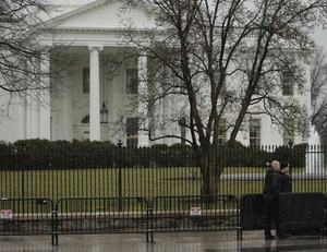 ホワイトハウスに無人機墜落 政府職員「意図なかった」