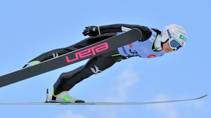 高梨が３位、伊藤５位 Ｗ杯ジャンプ女子