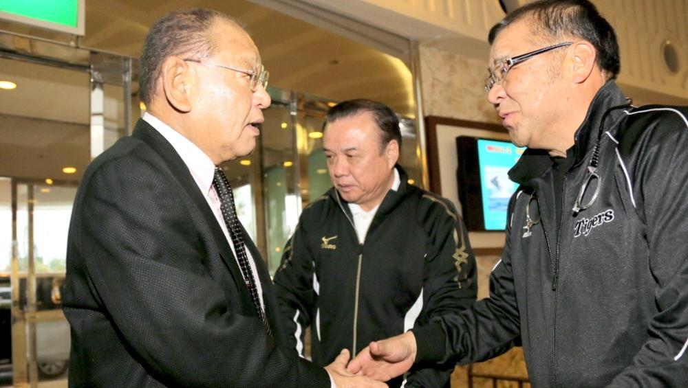 開幕投手候補の阪神・藤浪＆メッセンジャーが初ブルペン