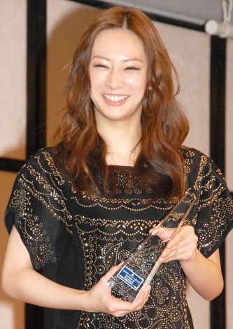 北川景子、熱愛質問集中に「勘弁して…」 “DAIGO流”略語コメントでかわす