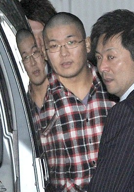 和歌山男児刺殺:自宅から複数の刃物…容疑を否認